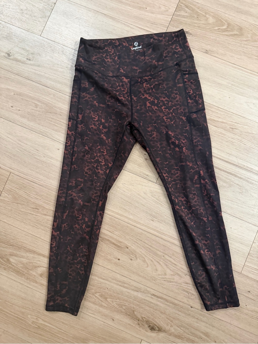 Tortoiseshell black and rust, brown Patterned Active Leggings